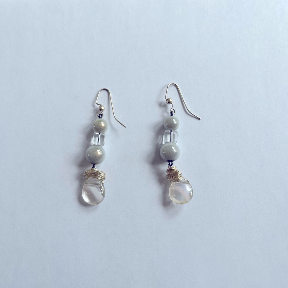 Homemade Dangle Earrings(Beads/wire wrap) Clear grey silver